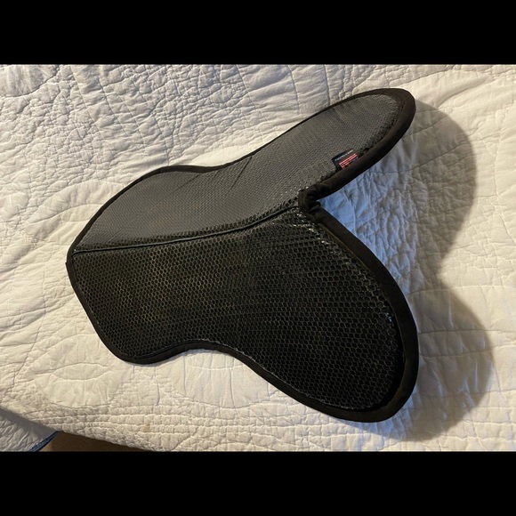 Supracore half pad 19” Hunter/jumper Black cool grip equestrian horse - Picture 6 of 6